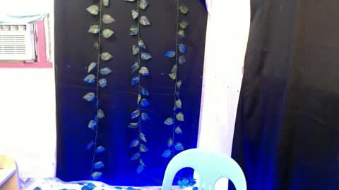 chesca online show from 10/27/25, 12:04