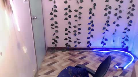 Snapshot of ur_ugly_princess chatting on 02/10/26, 11:53 chesca online show from 02/10/26, 11:53