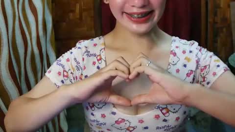 ur_yassy online show from 07/18/26, 11:58