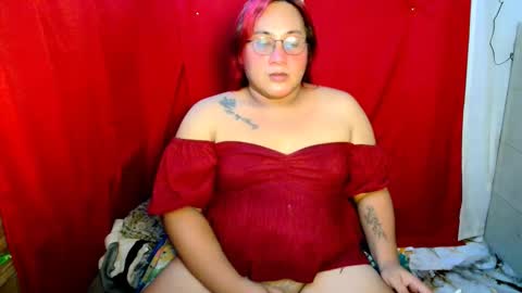 pretitit micole online show from 10/24/25, 09:38