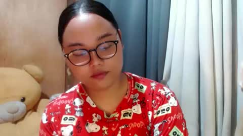 Lycah online show from 12/19/25, 07:48