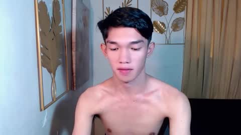 urasian_john20 online show from 12/18/25, 05:57