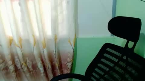 urasian_joy online show from 10/29/25, 05:53