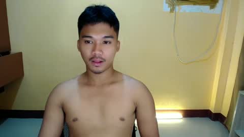 Snapshot of urasian_jpxx chatting on 03/11/26, 11:27 JAMES online show from 03/11/26, 11:27