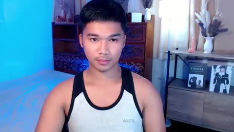 Snapshot of urasian_jpxx chatting on 04/15/26, 07:58 JAMES online show from 04/15/26, 07:58