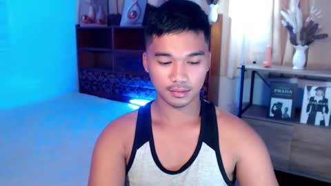 Snapshot of urasian_jpxx chatting on 04/17/26, 02:53 JAMES online show from 04/17/26, 02:53