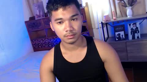Snapshot of urasian_jpxx chatting on 05/17/26, 03:52 JAMES online show from 05/17/26, 03:52