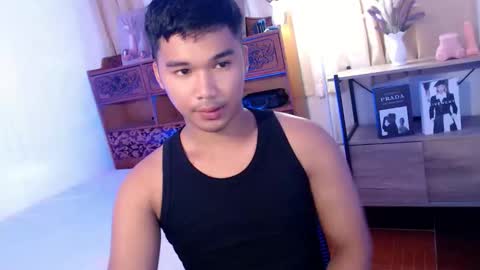 Snapshot of urasian_jpxx chatting on 05/20/26, 07:58 JAMES online show from 05/20/26, 07:58