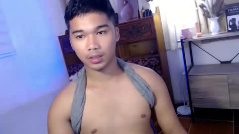 Snapshot of urasian_jpxx chatting on 05/21/26, 10:50 JAMES online show from 05/21/26, 10:50