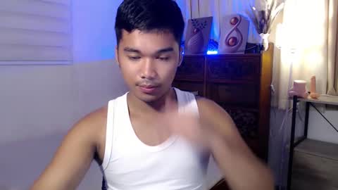 Snapshot of urasian_jpxx chatting on 05/27/26, 01:46 JAMES online show from 05/27/26, 01:46