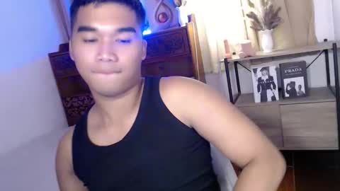 Snapshot of urasian_jpxx chatting on 06/07/26, 12:20 JAMES online show from 06/07/26, 12:20