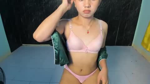 urasian_kat online show from 02/25/25, 12:47
