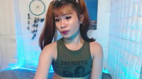 Snapshot of urasian_khalifa21 chatting on 09/20/25, 12:11 Shirley online show from 09/20/25, 12:11