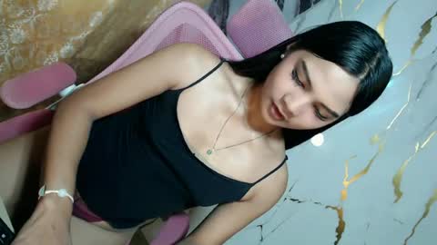 urasian_latinaxxx online show from 06/21/26, 03:09