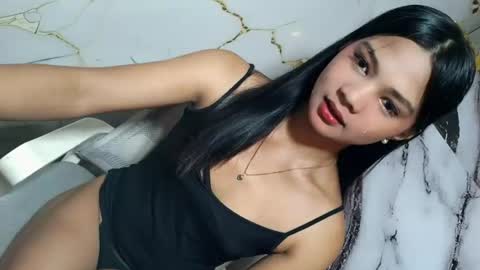 urasian_latinaxxx online show from 07/02/26, 12:54