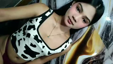 urasian_latinaxxx online show from 07/05/26, 11:01