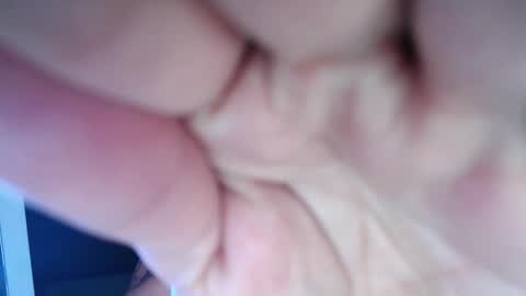 NEWRA  ALLISON online show from 10/22/25, 06:18