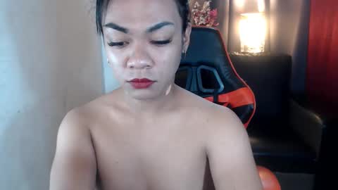 Snapshot of urasian_olivia1 chatting on 01/01/25, 07:53 Olivia online show from 01/01/25, 07:53