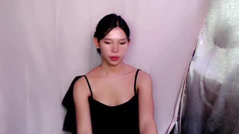 Snapshot of urasian_prettyjane chatting on 11/06/25, 05:52 Jane online show from 11/06/25, 05:52