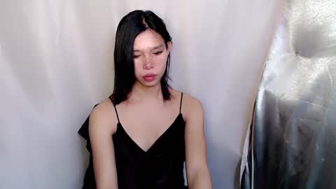 Snapshot of urasian_prettyjane chatting on 11/13/25, 04:33 Jane online show from 11/13/25, 04:33