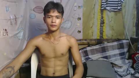 Snapshot of urasian_rey chatting on 06/04/26, 09:26 urasian_rey online show from 06/04/26, 09:26