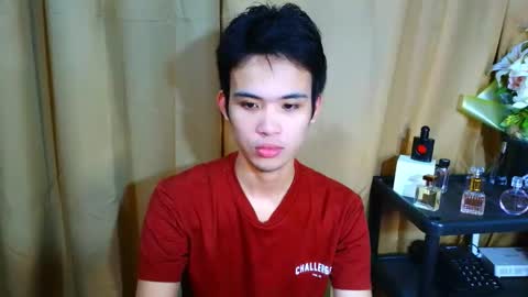 Snapshot of urasiancumboix2 chatting on 11/20/25, 04:51 urasiancumboix2 online show from 11/20/25, 04:51