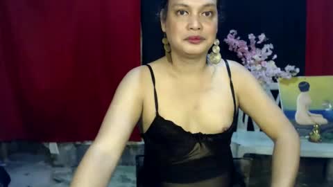 Snapshot of urasiandominaxx chatting on 04/13/26, 06:08 Diane online show from 04/13/26, 06:08