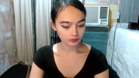 Snapshot of urasianhotrhianxxx chatting on 12/04/24, 06:17 Rina online show from 12/04/24, 06:17