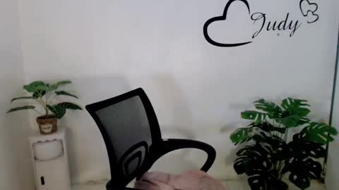urasianpinayjudyxxx online show from 01/19/25, 07:46