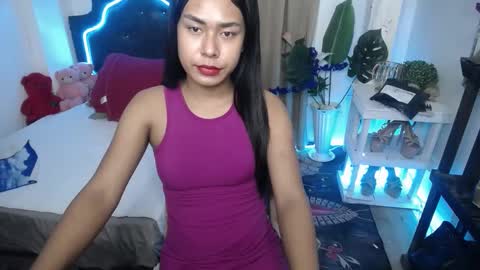 Snapshot of urasians_cummer chatting on 03/12/25, 12:36 Pau online show from 03/12/25, 12:36