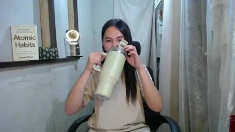 Snapshot of urasiantserika chatting on 03/06/25, 01:46 Erika online show from 03/06/25, 01:46