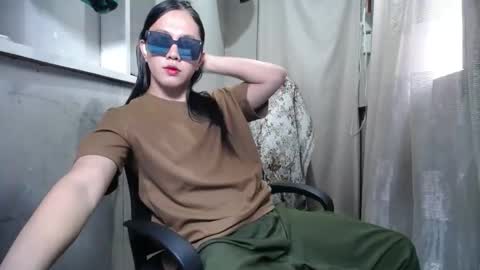 Erika online show from 10/18/25, 08:04