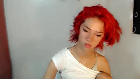 Snapshot of urasianyana chatting on 04/23/26, 02:35 urasianyana online show from 04/23/26, 02:35