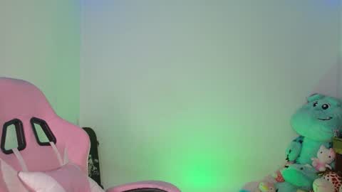 Danielle  online show from 07/21/26, 09:33