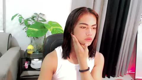 Snapshot of urbaby_anthony chatting on 06/14/26, 01:02 urbaby_anthony online show from 06/14/26, 01:02