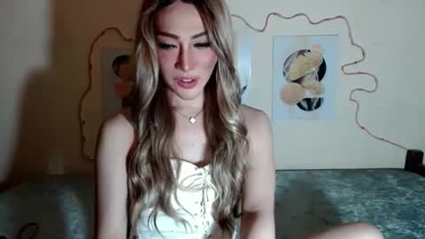 Snapshot of urbabyhot_gurl chatting on 02/28/26, 10:05 QUEEN ANGEL online show from 02/28/26, 10:05