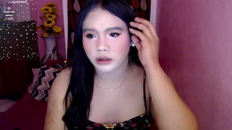 Snapshot of urbabysofia0305 chatting on 11/30/25, 04:33 Sofia online show from 11/30/25, 04:33