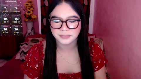 Snapshot of urbabysofia0305 chatting on 12/01/25, 02:00 Sofia online show from 12/01/25, 02:00