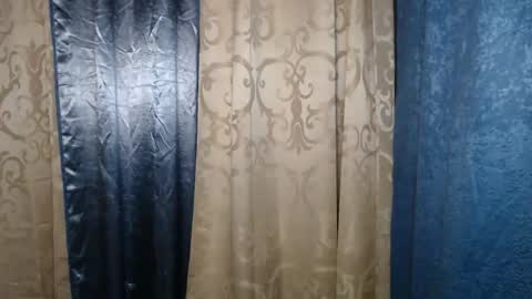 urcrushnextdoor_ online show from 09/09/25, 05:07