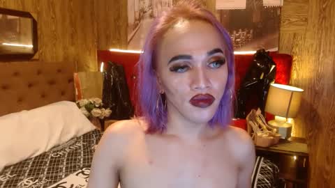 KENDALL online show from 12/28/24, 02:01