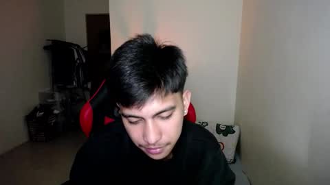 Snapshot of urcuteguy_jhonx chatting on 01/10/26, 08:10 Dannie online show from 01/10/26, 08:10