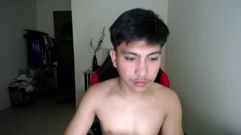 Snapshot of urcuteguy_jhonx chatting on 01/11/26, 08:58 Dannie online show from 01/11/26, 08:58