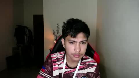 Snapshot of urcuteguy_jhonx chatting on 01/17/26, 10:13 Dannie online show from 01/17/26, 10:13