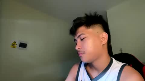 Snapshot of urcuteguy_jhonx chatting on 02/01/26, 03:16 Dannie online show from 02/01/26, 03:16