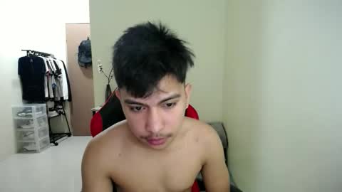 Snapshot of urcuteguy_jhonx chatting on 02/04/26, 08:20 Dannie online show from 02/04/26, 08:20