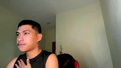Snapshot of urcuteguy_jhonx chatting on 02/25/26, 02:10 Dannie online show from 02/25/26, 02:10