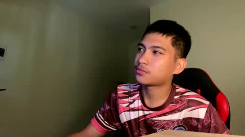 Snapshot of urcuteguy_jhonx chatting on 03/02/26, 01:52 Dannie online show from 03/02/26, 01:52