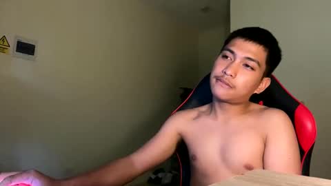 Snapshot of urcuteguy_jhonx chatting on 03/04/26, 06:41 Dannie online show from 03/04/26, 06:41