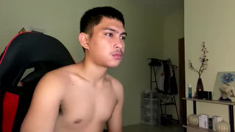 Snapshot of urcuteguy_jhonx chatting on 03/05/26, 04:08 Dannie online show from 03/05/26, 04:08