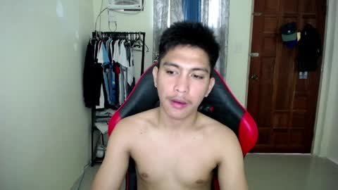 Snapshot of urcuteguy_jhonx chatting on 04/02/26, 04:10 Dannie online show from 04/02/26, 04:10
